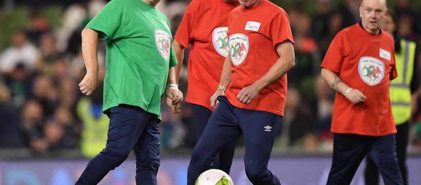 walking football players